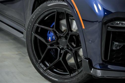 2022 BMW X7 M50i