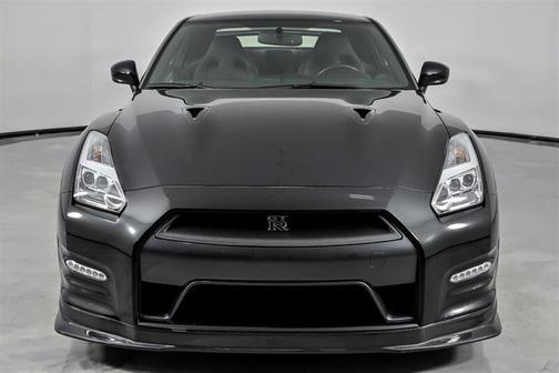2016 Nissan GT-R Black Edition