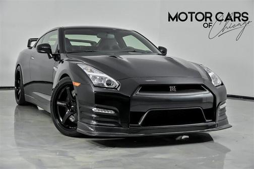 2016 Nissan GT-R Black Edition