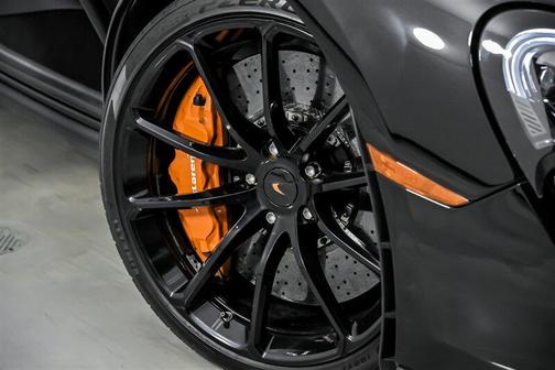 2018 McLaren 570S LAUNCH EDITION-MATTE WRAP