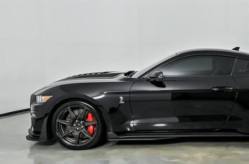 Shadow Black 2020 Ford Shelby GT500 Base