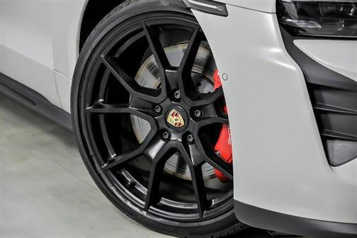 2023 Porsche Taycan GTS