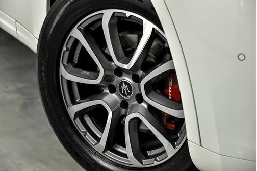 2021 Maserati Levante Base