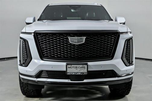 Vibrant White Tricoat 2026 Cadillac Escalade Sport Platinum