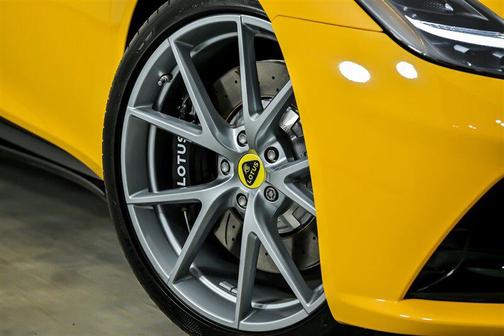 2024 Lotus Emira V6 First Edition