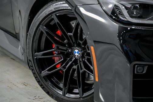 2024 BMW M2 -CARBON PACKAGE & BUCKETS