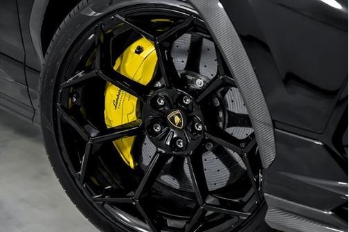 2024 Lamborghini Urus Performante