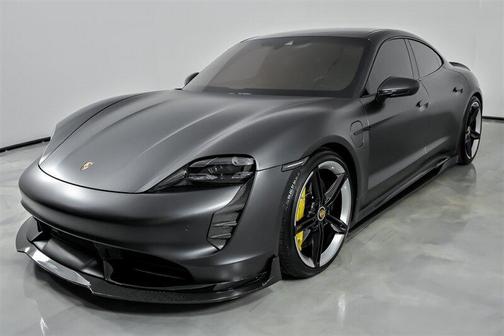 2020 Porsche Taycan Turbo