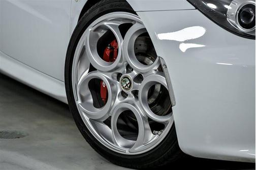 2015 Alfa Romeo 4C Base