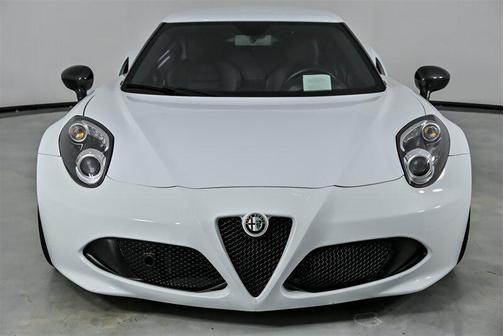 2015 Alfa Romeo 4C Base