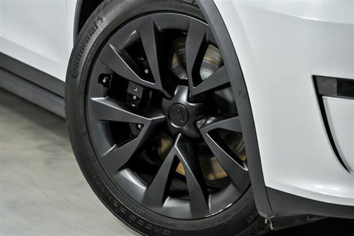 2023 Tesla Model X Plaid Tri Motor All-Wheel Drive