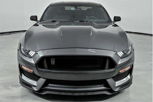 2018 Ford Shelby GT350 Base