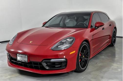 2022 Porsche Panamera Sport Turismo GTS