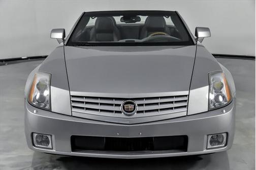 2005 Cadillac XLR Base