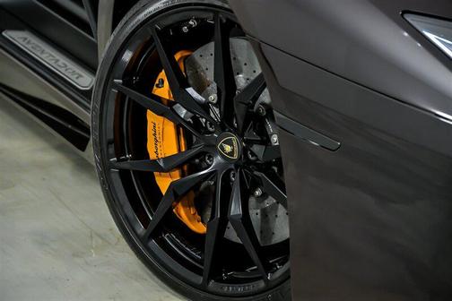 2013 Lamborghini Aventador LP700-4