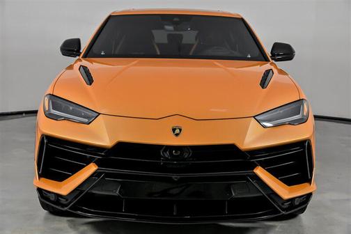 2023 Lamborghini Urus S