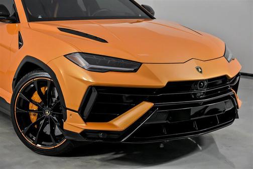 2023 Lamborghini Urus S