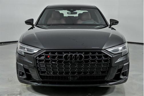 2025 Audi S8 4.0T