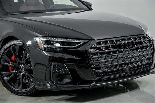 2025 Audi S8 4.0T