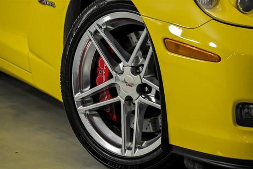 Velocity Yellow Tintcoat 2006 Chevrolet Corvette Z06