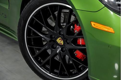 2019 Porsche Panamera GTS