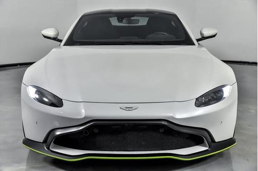 2020 Aston Martin Vantage 