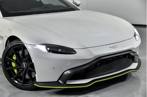 2020 Aston Martin Vantage 