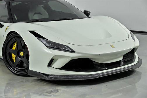Bianco Avus 2020 Ferrari F8 Tributo Base