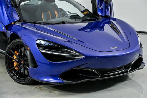 2020 McLaren 720S Base