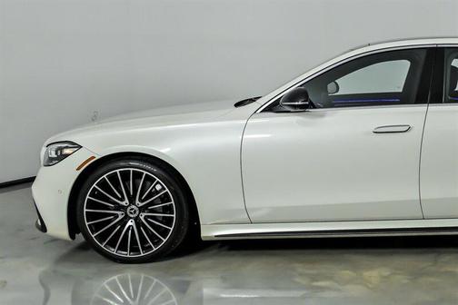 MANUFAKTUR Diamond White Metallic 2022 Mercedes-Benz S-Class 4MATIC