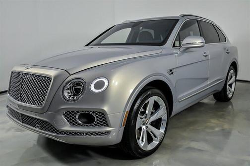 Silverlake Metallic 2019 Bentley Bentayga V8