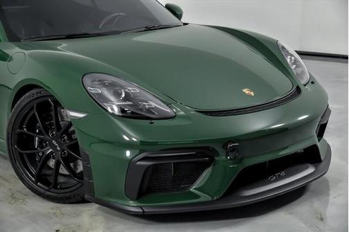 2022 Porsche 718 Cayman GT4