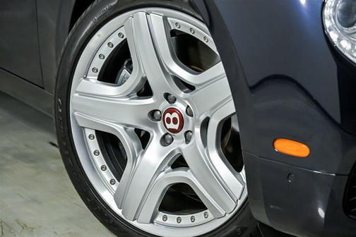 2015 Bentley Flying Spur Base