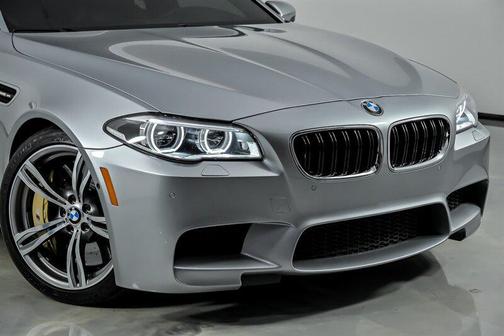 Silverstone Metallic 2016 BMW M5 Base