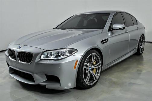Silverstone Metallic 2016 BMW M5 Base