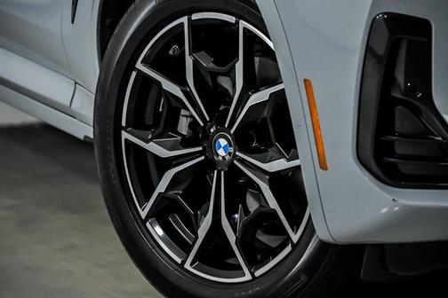 Brooklyn Grey Metallic 2024 BMW X3 xDrive30i