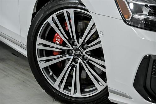 2023 Audi A8 L 55 TFSI quattro Tiptronic