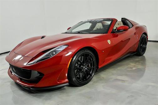 2021 Ferrari 812 GTS 