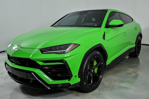 2019 Lamborghini Urus -FRESH VERDE WRAP!