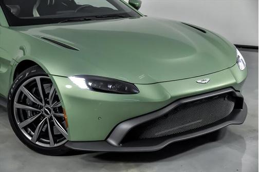 2020 Aston Martin Vantage 