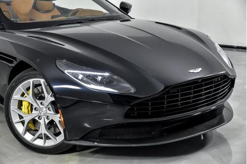 2019 Aston Martin DB11 Volante