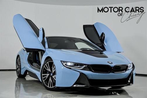 Protonic Blue Metallic w/Frozen Gray Accent 2015 BMW i8