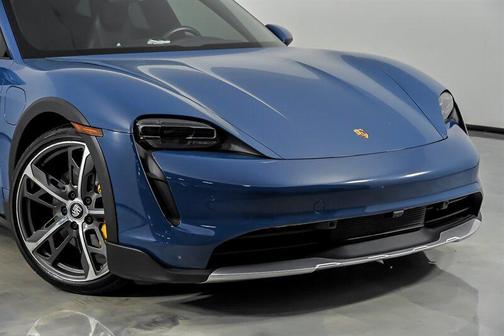 Neptune Blue 2021 Porsche Taycan 4