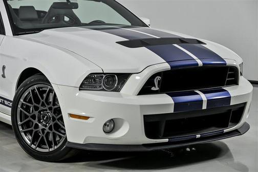 2013 Ford Shelby GT500 Base