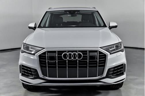 2022 Audi Q7 55 Premium Plus