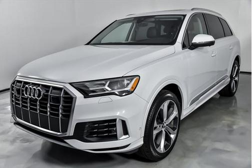 2022 Audi Q7 55 Premium Plus