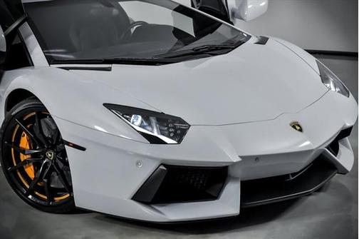 2013 Lamborghini Aventador LP700-4