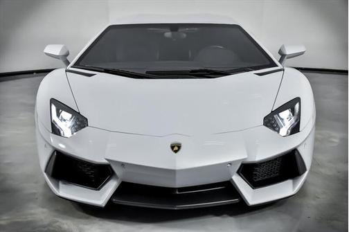 2013 Lamborghini Aventador LP700-4