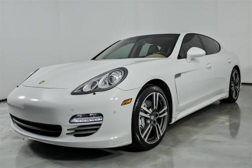 2012 Porsche Panamera 4S