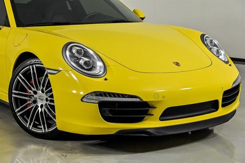 Racing Yellow 2015 Porsche 911 Carrera 4S